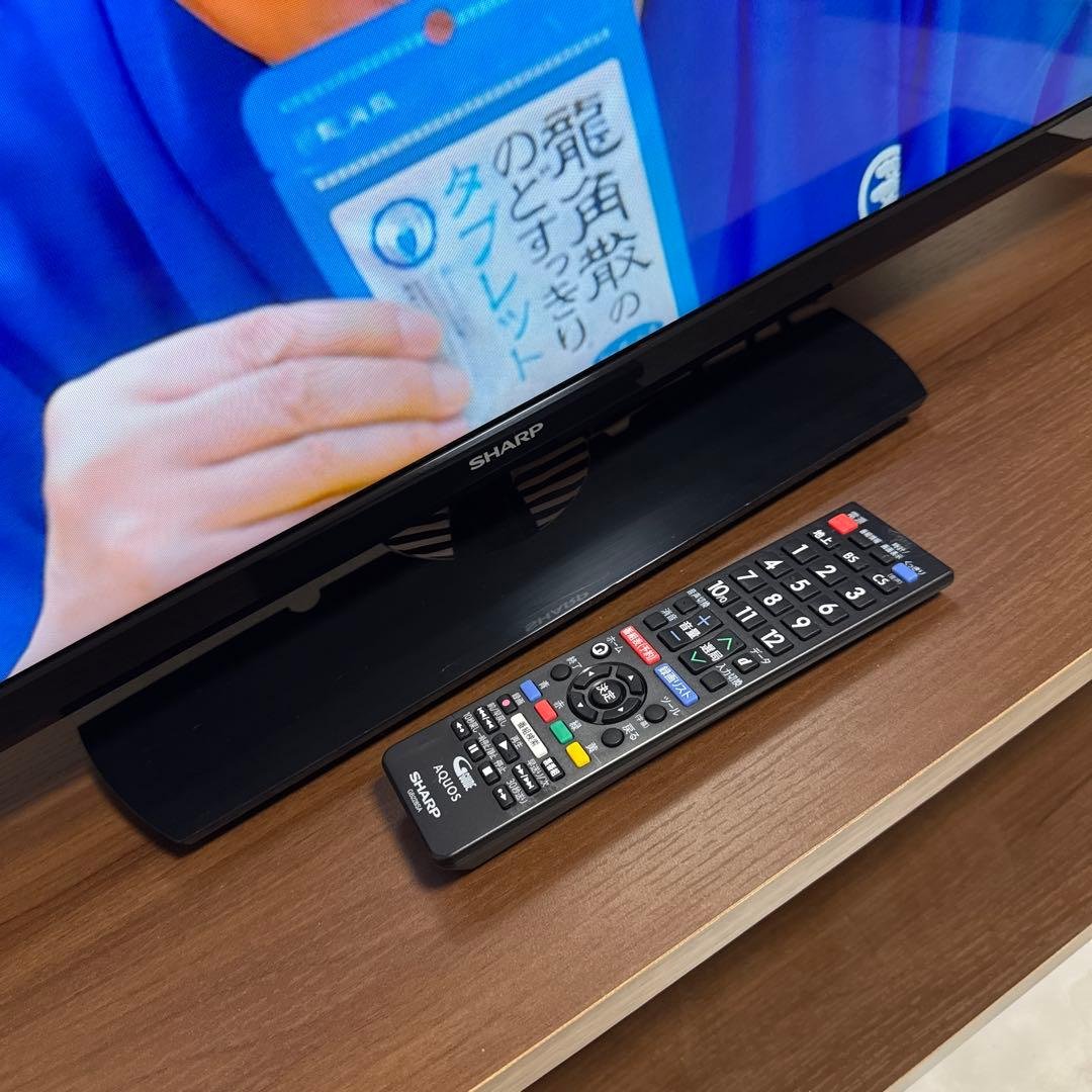 SHARP AQUOS 32V型液晶テレビ Wチューナ 外付機器対応 2018年
