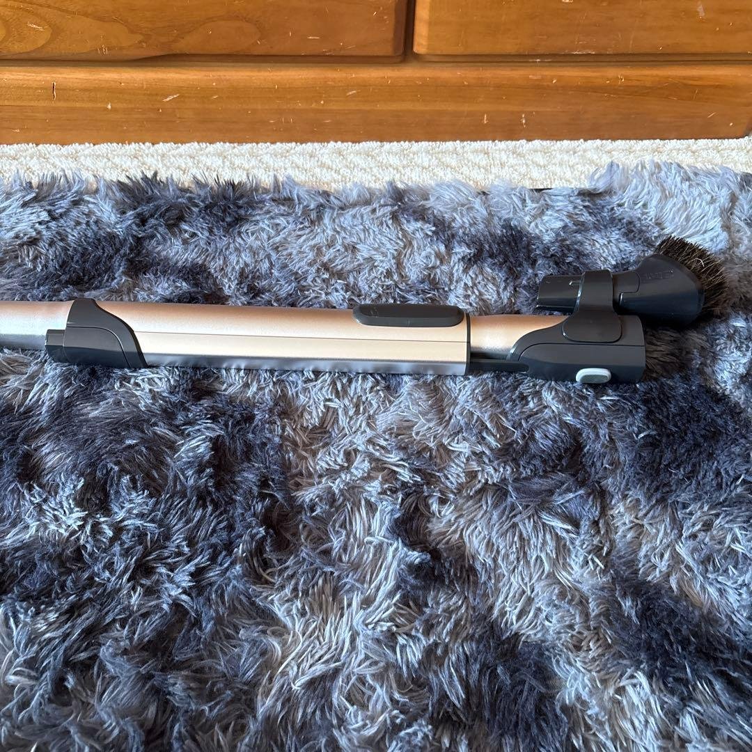 electrolux 紙パック式キャニスター掃除機ergo three auto