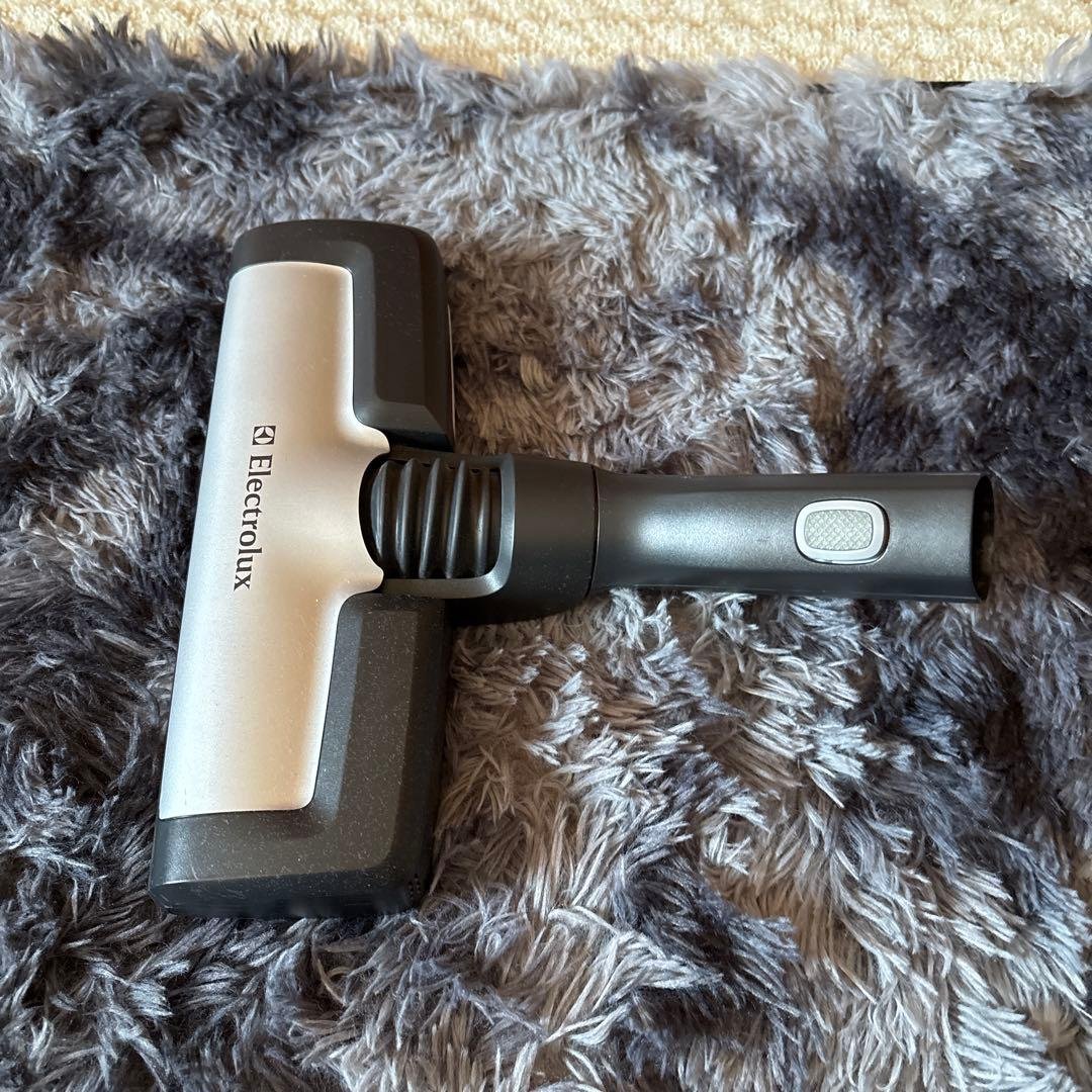 electrolux 紙パック式キャニスター掃除機ergo three auto