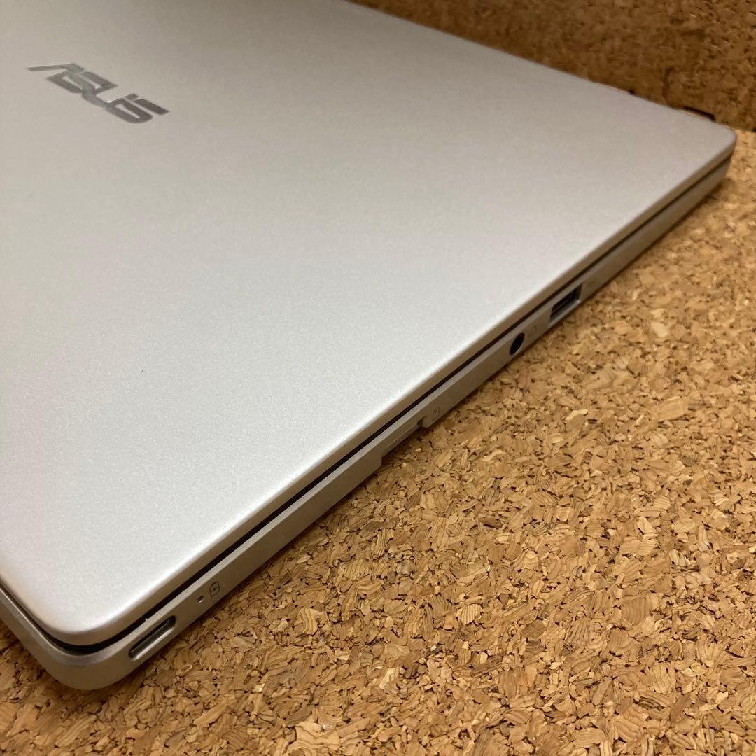 Chromebook本体 ASUS Chromebook C423NA-EB0039