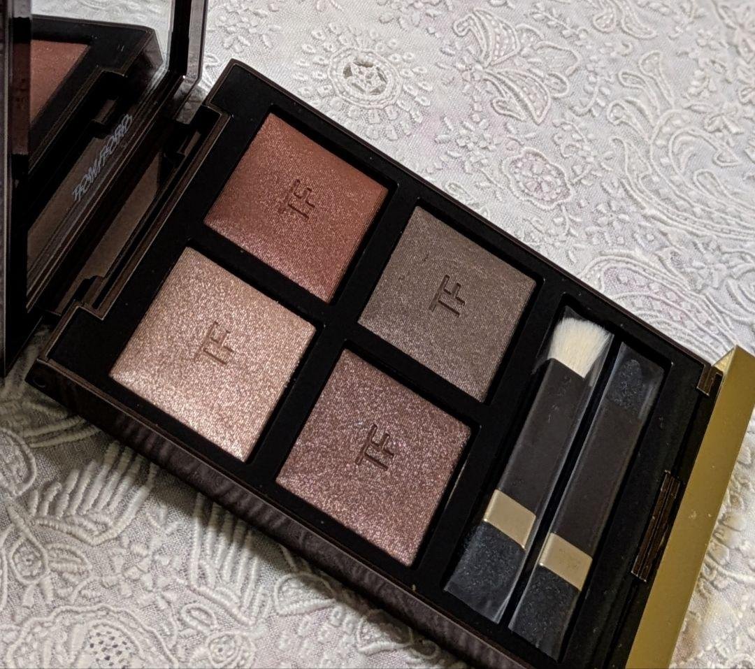 未使用 TOM FORD トムフォード アイカラークォード 03A ボディヒート